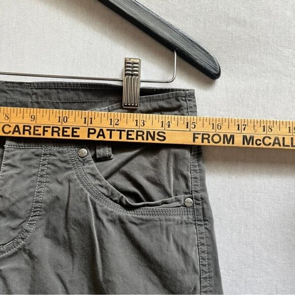 Kuhl cargo hiking casual shorts Sz 4 - Picture 9 of 9